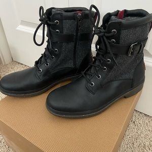 UGG W Kesey Black Boots Size 7